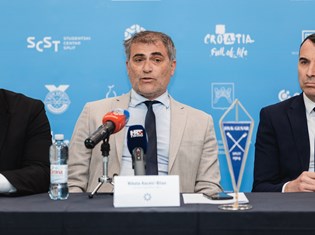 MediaPress-AM-13.jpg
